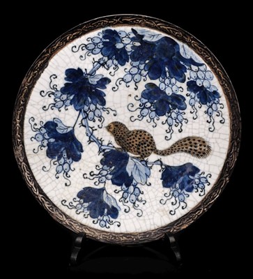 Lot 29 - Chinese blue and white Ge porcelain plate, mid to late Qing