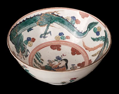 Lot 133 - Bowl. Japanese ko-kutani polychrome bowl (五彩手）, Edo period