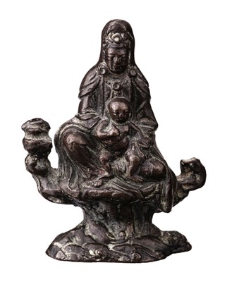 Lot 67 - Guanyin. Chinese bronze figure of Guanyin, Qing Dynasty