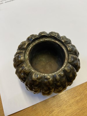 Lot 87 - Inkwell. Japanese bronze Inku Tsubo (inkwell), Meiji period