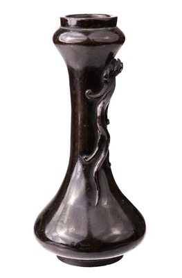 Lot 84 - Vase. 17th Century Chinese pear form bronze vase