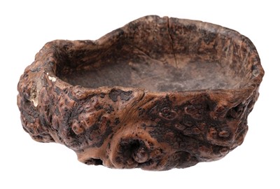 Lot 181 - Water Holder. Naturalistic carved burr wood water holder, 18th/19th Century