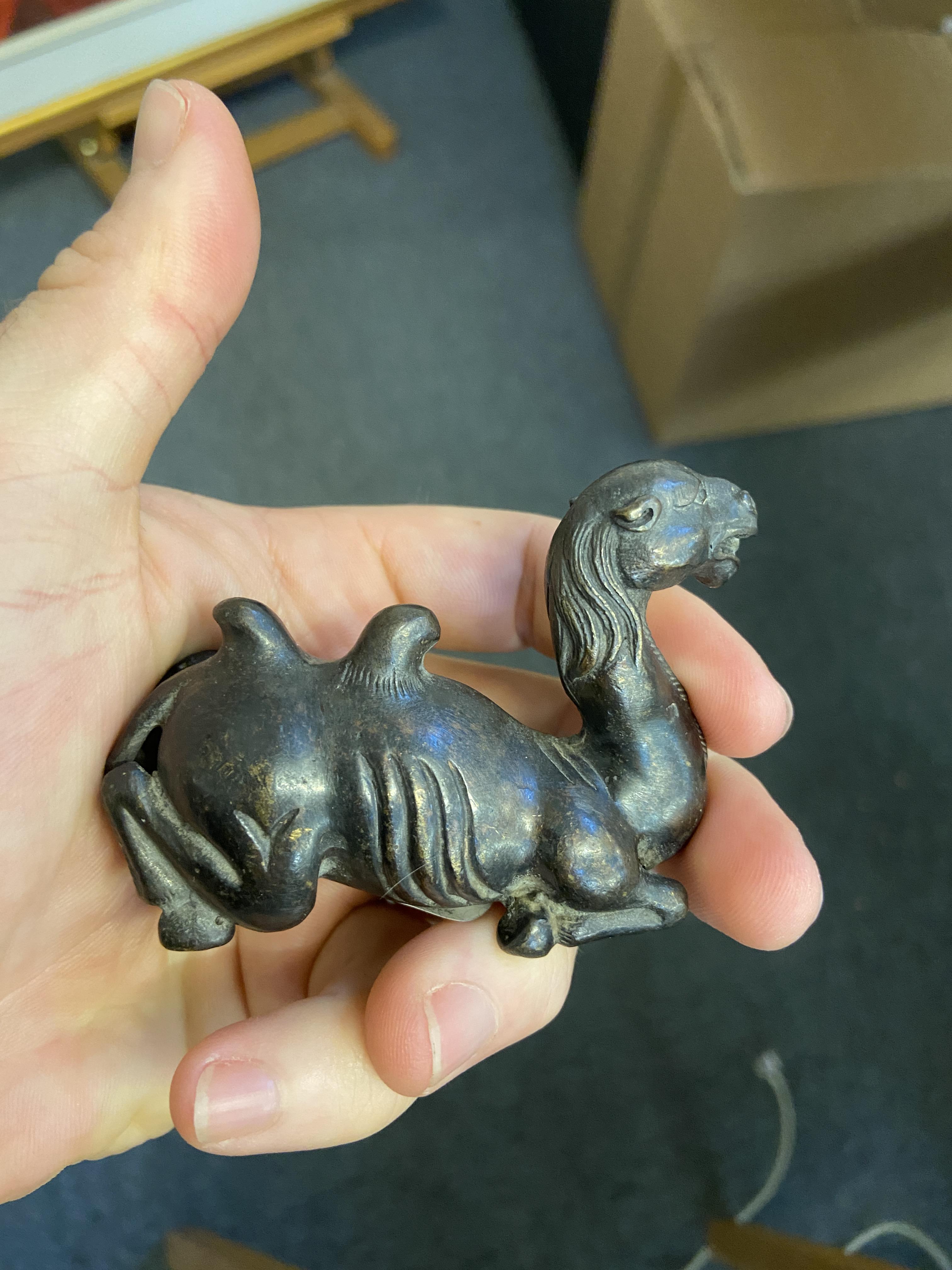 Lot 108 - Paperweight. Chinese bronze paperweight,