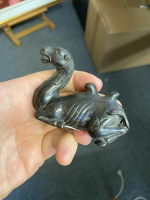 Lot 108 - Paperweight. Chinese bronze paperweight, 19th/20th Century