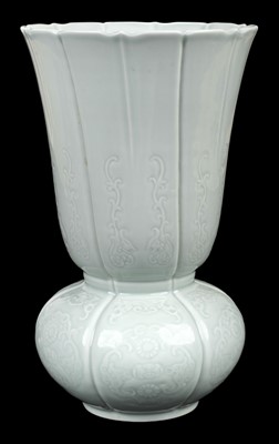 Lot 312 - Chinese Vase. A 19th century Chinese celadon porcelain vase