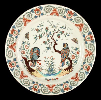 Lot 18 - Charger. A fine Dutch-decorated Chinese polychrome porcelain charger, Kangxi period (1662-1722)