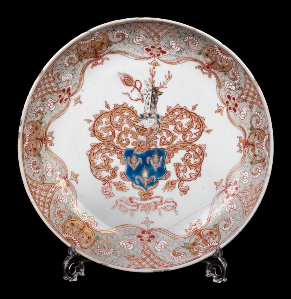 Lot 36 - Armorial Plate. Chinese armorial porcelain plate, Yongzheng Period 1735