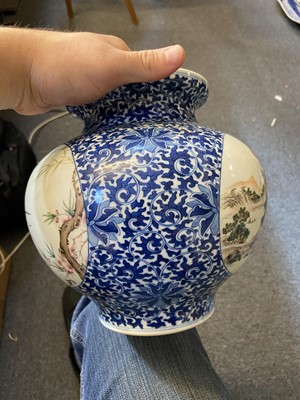 Lot 323 - Vase. A 20th century Chinese blue and white porcelain vase