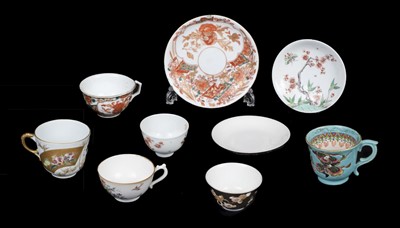 Lot 132 - Teawares. A group of Japanese items