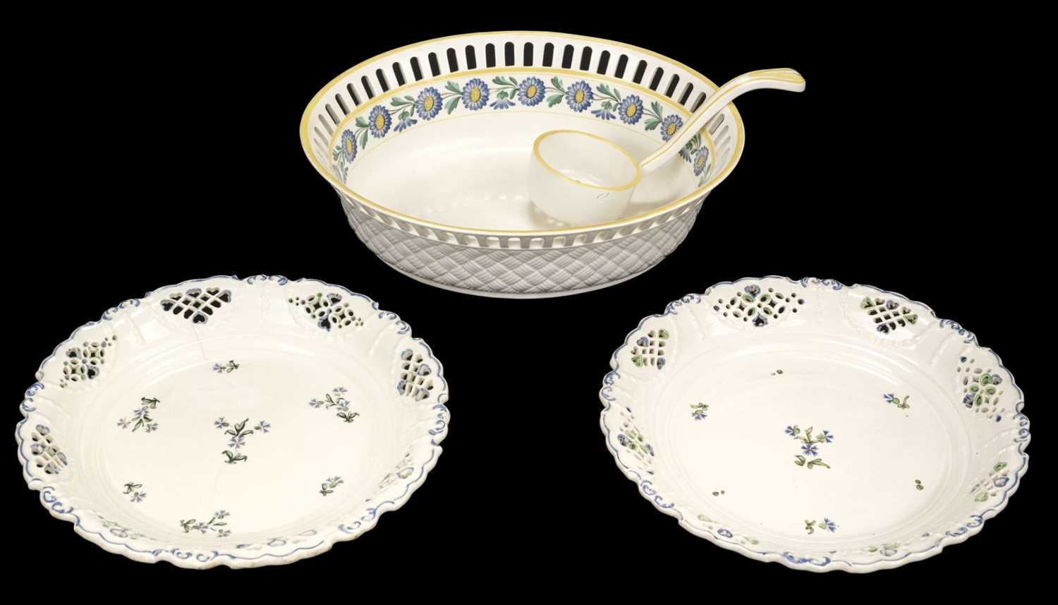 Lot 360 - Wedgwood. A Wedgwood porcelain Basket with