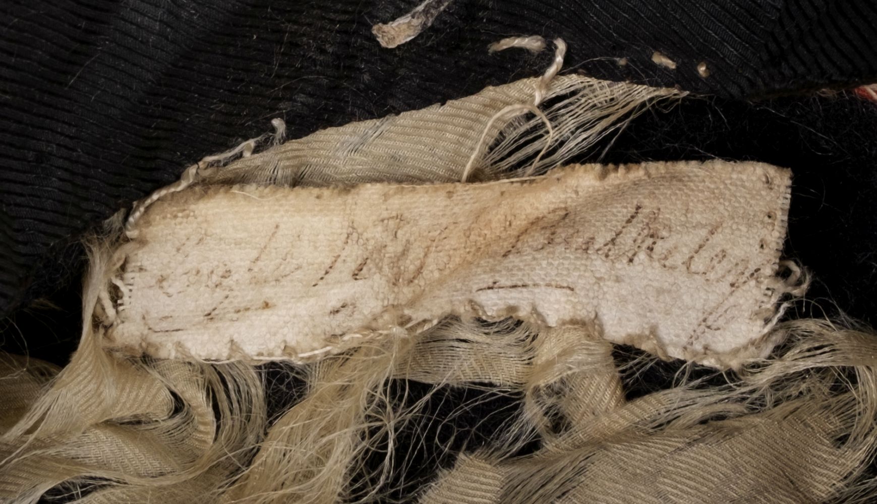 Lot 369 - Indian Mutiny. Victorian mess tunic worn by