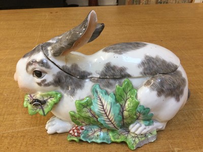 Lot 257 - Rabbit Tureen. Samson porcelain rabbit tureen and cover, circa 1870