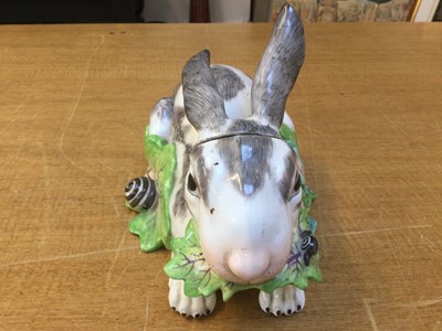 Lot 257 - Rabbit Tureen. Samson porcelain rabbit tureen and cover, circa 1870