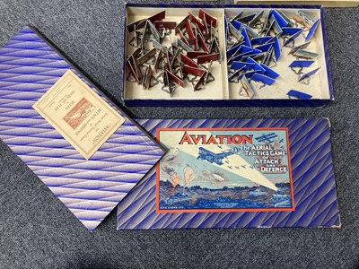 Lot 76 - Airship Games. Early airship and early aviation board games and jigsaw puzzles