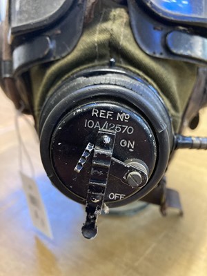 Lot 148 - Flying Helmet. WWII B Type flying helmet, circa 1940