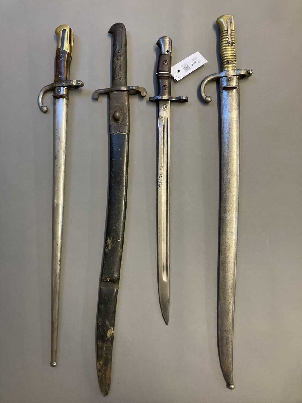 Lot 317 - Bayonets. British 1856 pattern sword bayonet,