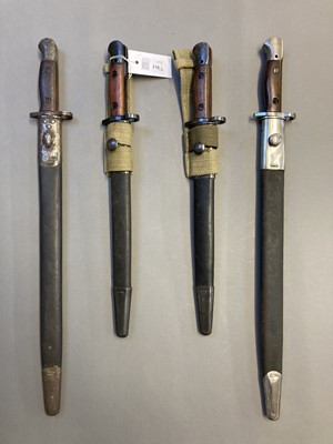 Lot 318 - Bayonets. British Lee Enfield SMLE bayonet, RFI Mk 2 and other bayonets