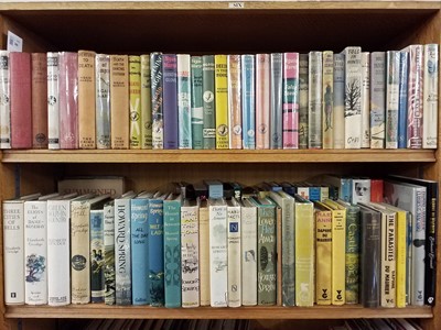 Lot 389 - Fiction. A large collection of mid 20th century & modern fiction