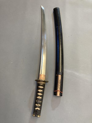 Lot 335 - Japanese Sword. A Japanese Short Sword (Wakizashi), Meiji period (1868-1912)