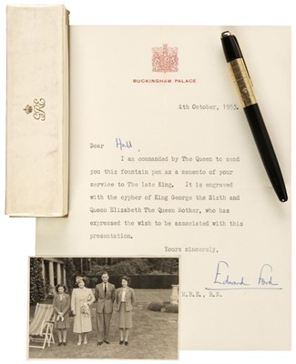 Lot 247 - George VI (Albert Frederick Arthur George, 1895-1952). A presentation fountain pen by Wyvern