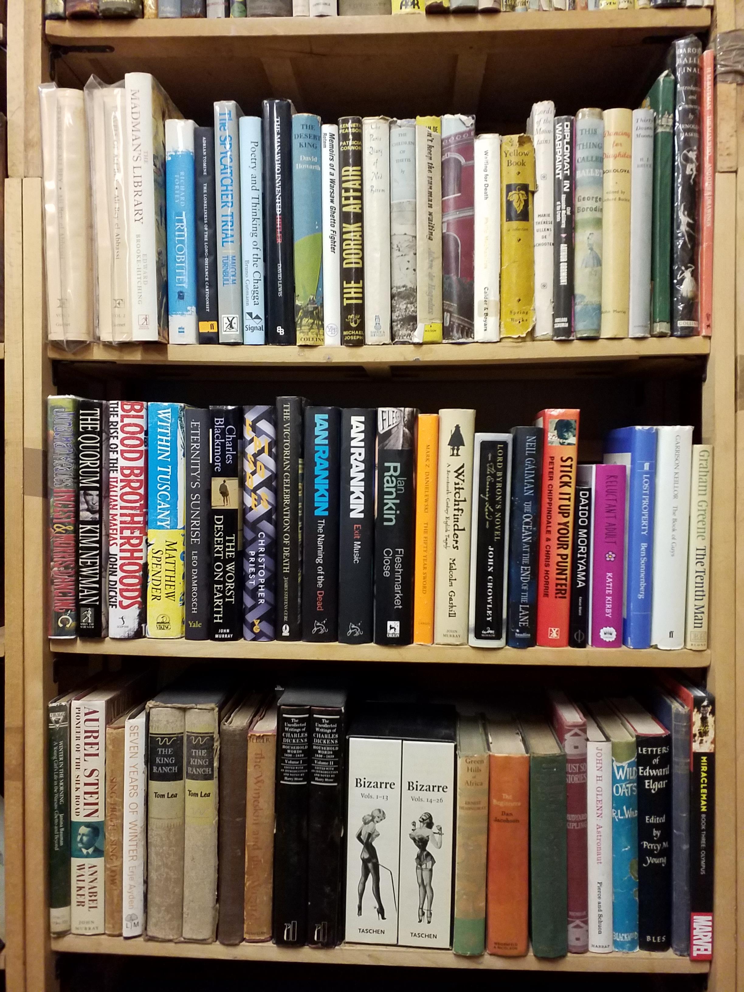 Lot 146 - Miscellaneous Literature. A large collection