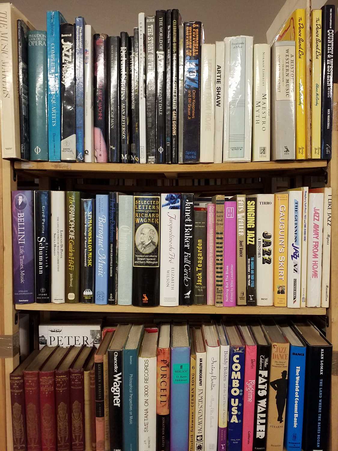 Lot 208 - Music. A large collection of modern music