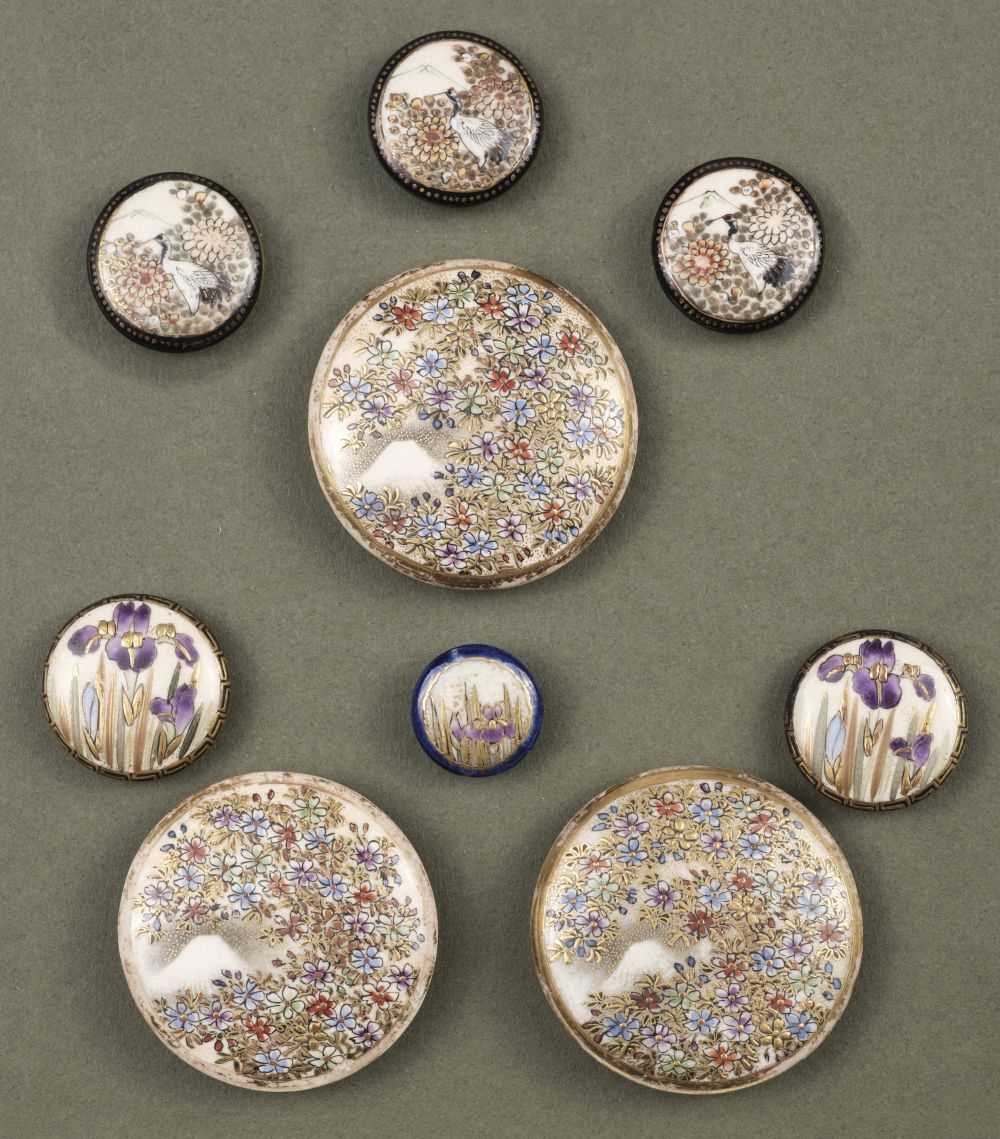 Japanese Round Button Lot 658 - Japanese Satsuma Buttons. Japanese buttons,