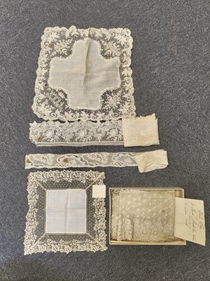 Lot 757 - Lace. A Flemish lace bertha, late 17th/early 18th century, & other Belgian lace