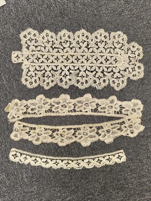 Lot 751 - Lace Stole. A Buckinghamshire lace stole, 1st half 19th century, & other lace