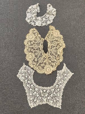 Lot 754 - Lace. A collection of lace and needlework items, 19th & 20th century