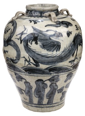 Lot 609 - Swatow Ware. A Chinese Swatow ware blue and white porcelain vase, late Ming Dynasty