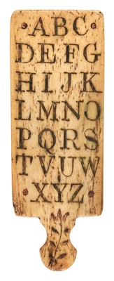 Lot 462 - Hornbook. A late 18th century bone alphabet hornbook