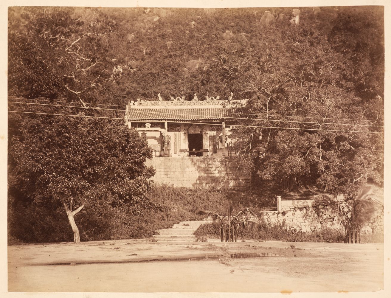 Lot 18 - Hong Kong. Chinese Temples in Hong Kong, one