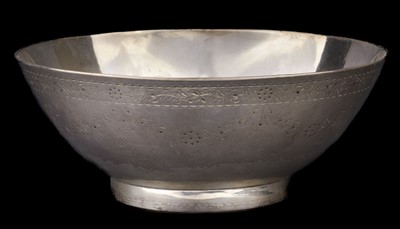 Lot 612 - Irish Bowl. A George III silver rose bowl by Joseph Jackson, Dublin, 1784