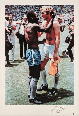 Lot 387 - Football. A photographic limited edition print, signed by Pele