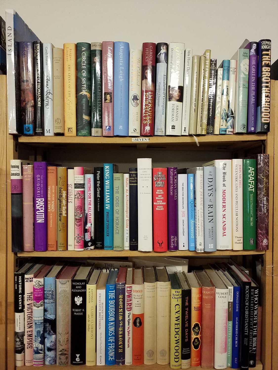 Lot 402 - Miscellaneous Reference. A large collection