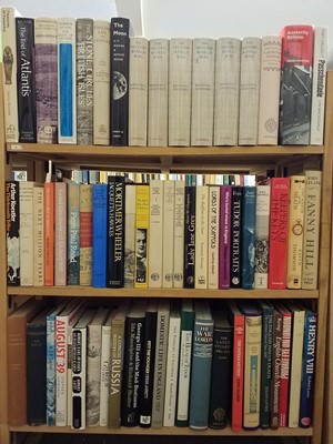 Lot 438 - Miscellaneous. A large collection of modern miscellaneous literature & reference