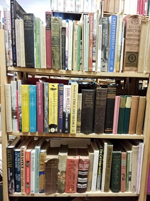 Lot 424 - Miscellaneous. A large collection of mostly modern miscellaneous reference