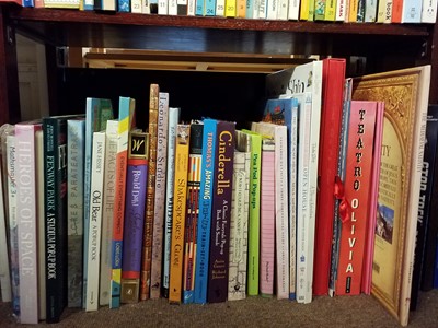 Lot 417 - Pop-Up Books. A large collection of modern illustrated pop-up books