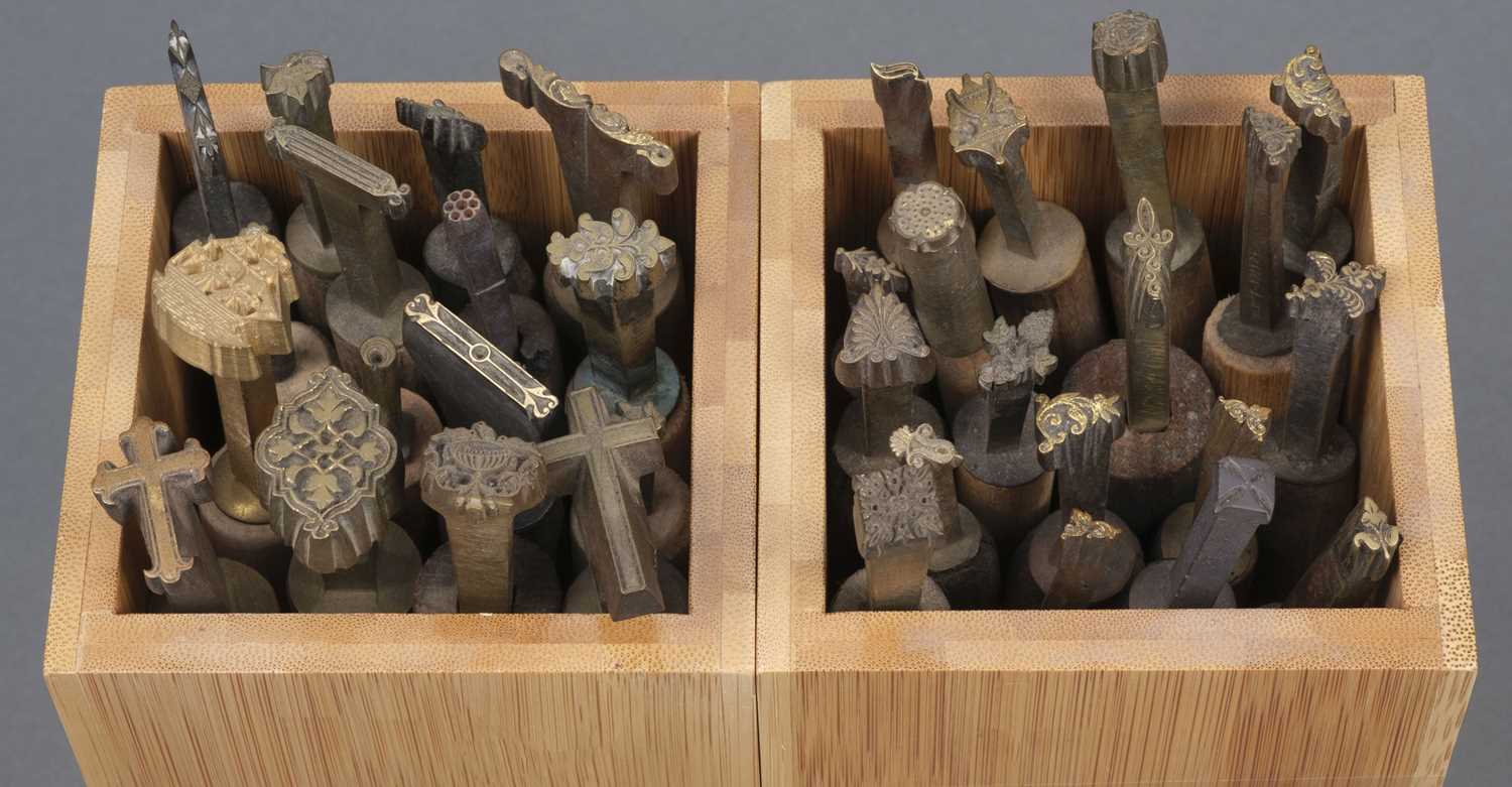 Lot 197 - Decorative finishing tools. 34 brass