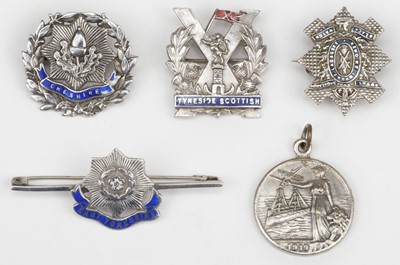 Lot 80 - Military Badges. A good collection of Boer War and WWI sweetheart badges