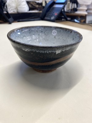 Lot 409 - Malone (Jim, 1946-). A stoneware bowl