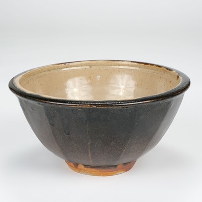 Lot 407 - Malone (Jim, 1946-). A large cut-sided stoneware bowl