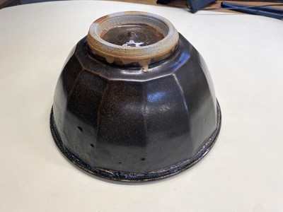 Lot 407 - Malone (Jim, 1946-). A large cut-sided stoneware bowl