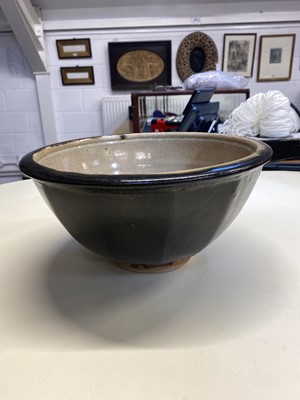 Lot 407 - Malone (Jim, 1946-). A large cut-sided stoneware bowl