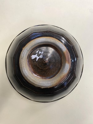 Lot 407 - Malone (Jim, 1946-). A large cut-sided stoneware bowl