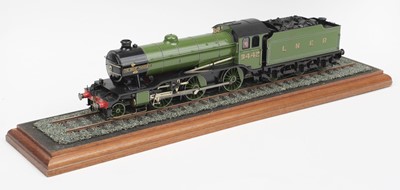 Lot 4 - Locomotive. A well presented and detailed 7 mm finescale (2-rail) electric comdel of the LNER Class