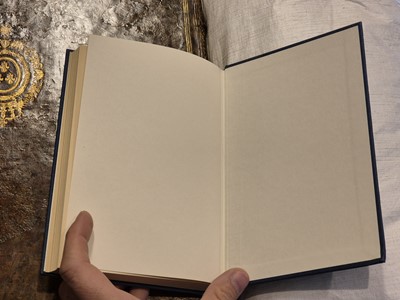 Lot 646 - Jones (Diana Wynne). Howl's Moving Castle, 1st UK edition, London: Methuen, 1986