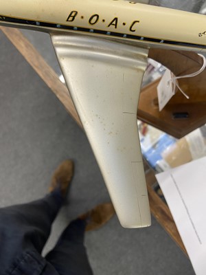 Lot 352 - Desktop Model. De Havilland Comet