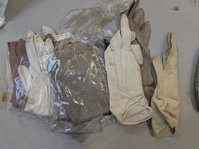 Lot 413 - Bag. A metalwork Regency reticule, circa 1810, & others